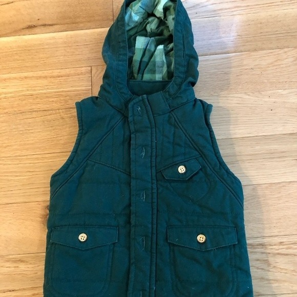 18 Months OshKosh B’Gosh Green Vest with Removable Hood - Picture 1 of 4
